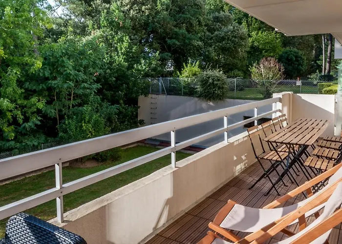 8 Min De La Plage, 2 De La Gare, 15 De St-nazaire Apartment