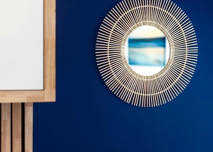 8 Min De La Plage, 2 De La Gare, 15 De St-nazaire * La Baule